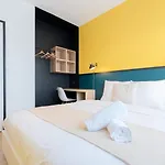 - Beautiful Art-déco !
